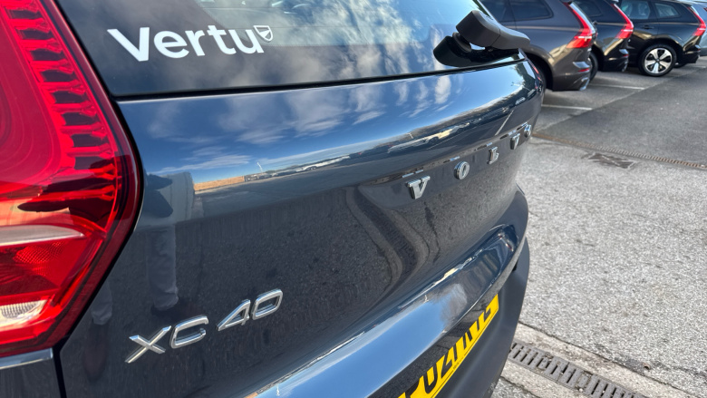 Volvo Xc40 1.5 T3 [163] Momentum 5dr Petrol Estate